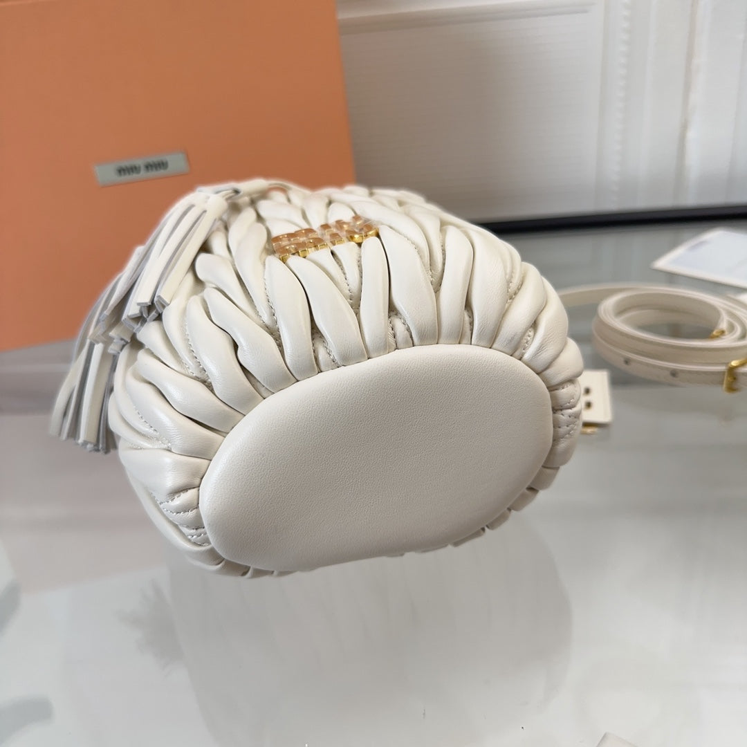 Matelassé Small Handbag 17 in White Lambskin
