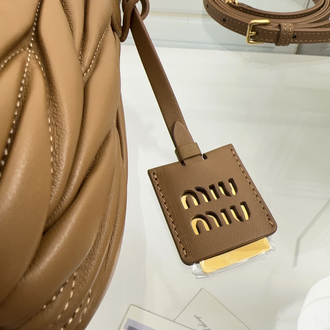 Matelassé Small Handbag 17 in Brown Lambskin