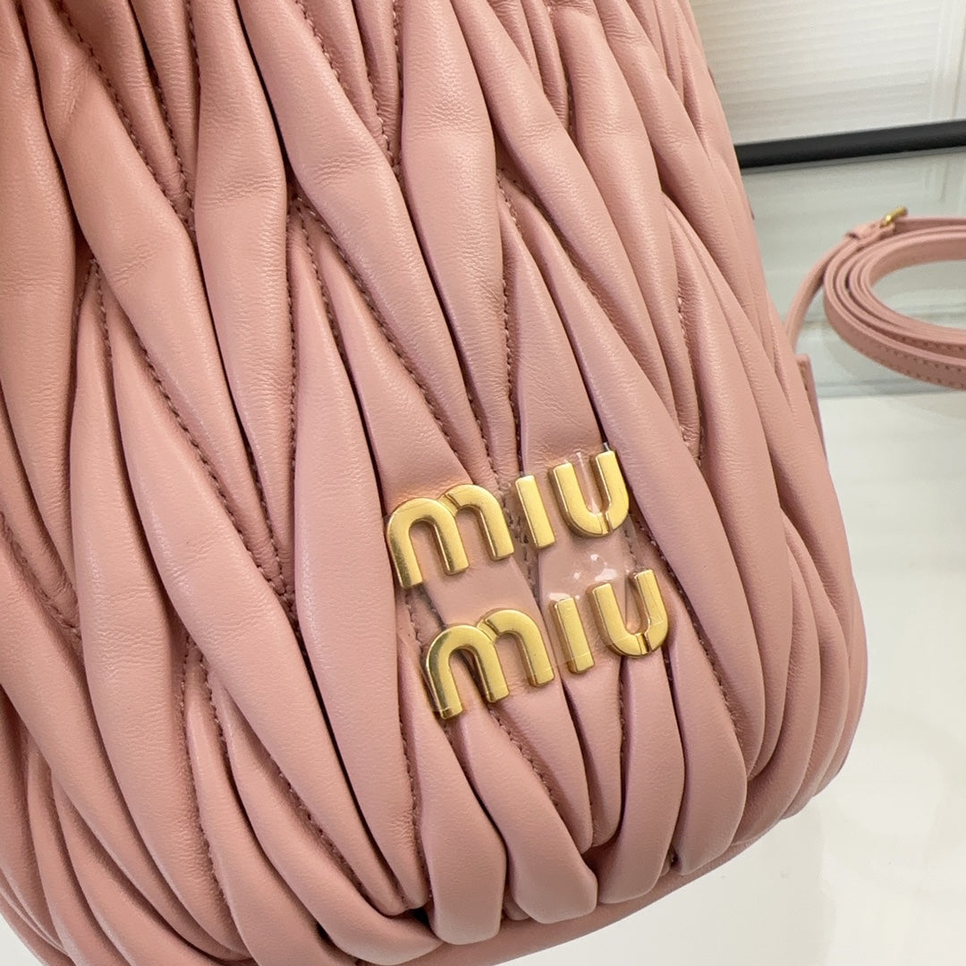 Matelassé Small Handbag 17 in Light Pink Lambskin