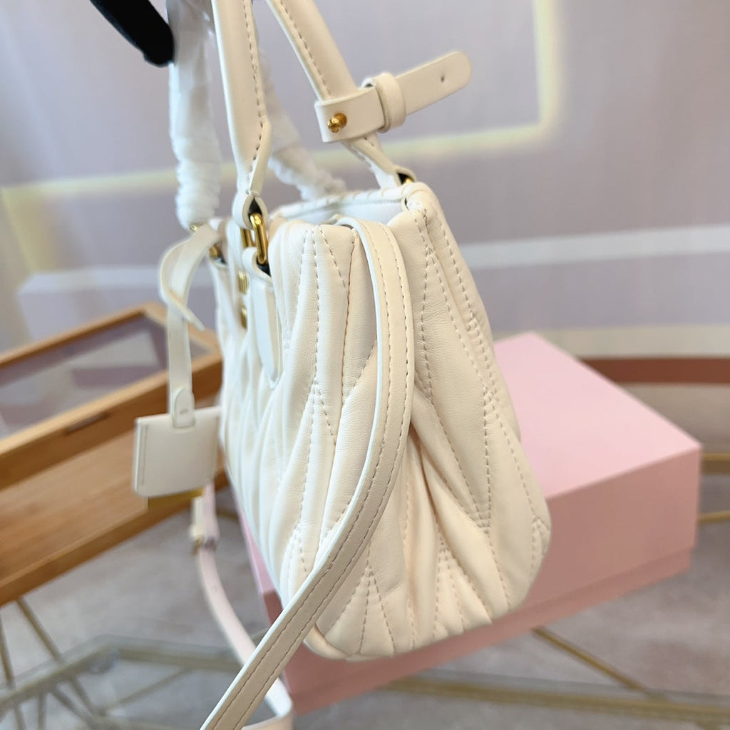Tote 20 Bag in White Calfskin