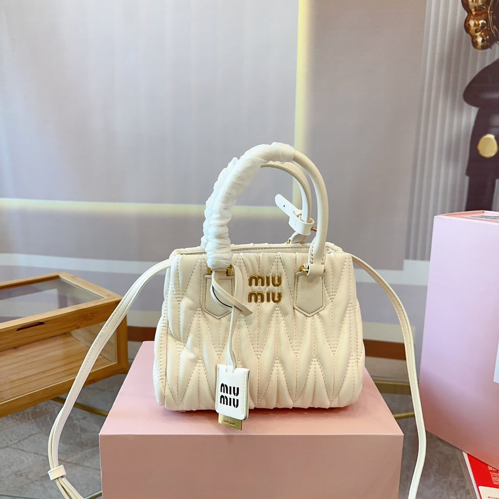 Tote 20 Bag in White Calfskin