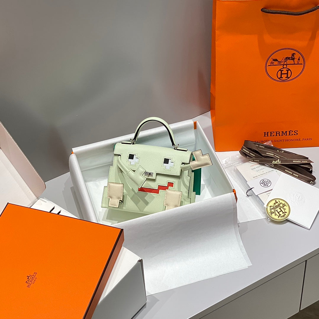 Hermes Kelly Doll 18 in Light Green Calfskin Bag
