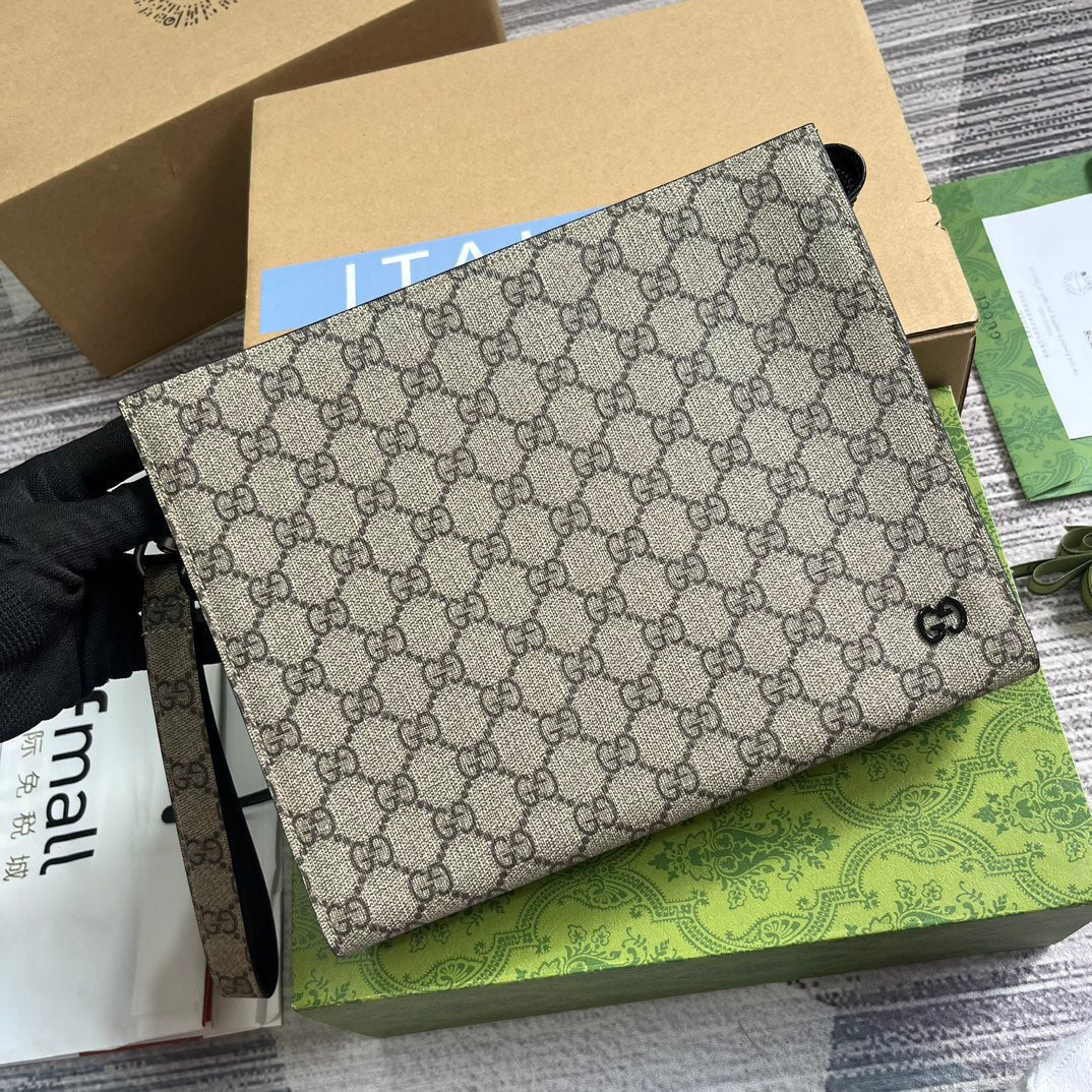 Gucci Neo Vintage 26 Supreme Pouch in Beige and Ebony Canvas