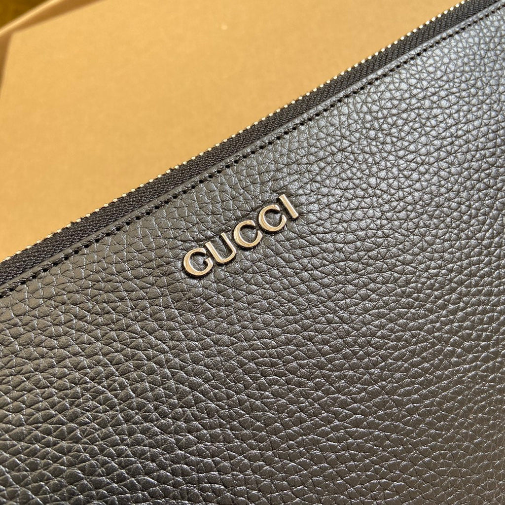 Gucci Pouch 28 with Logo Black Calfskin
