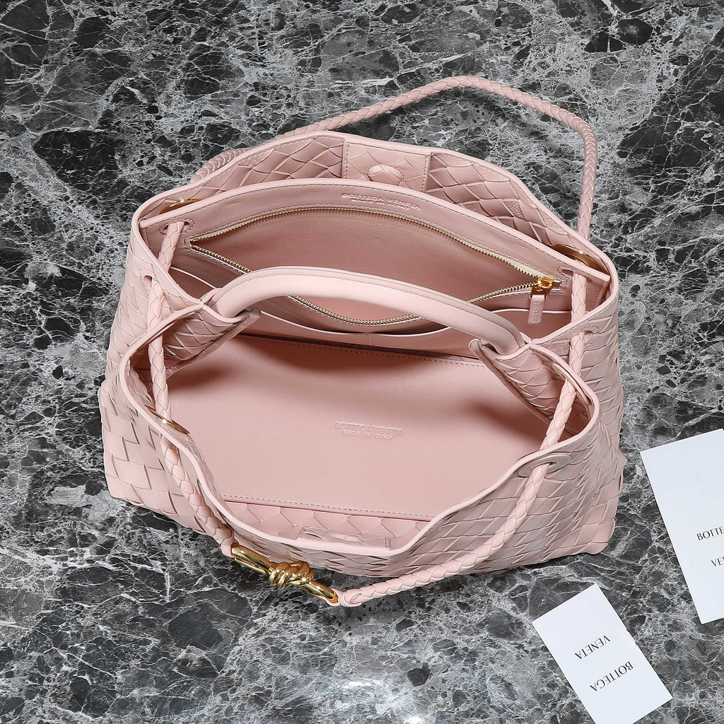 Bottega Veneta Medium Andiamo 32 in Light Pink Lambskin Bag