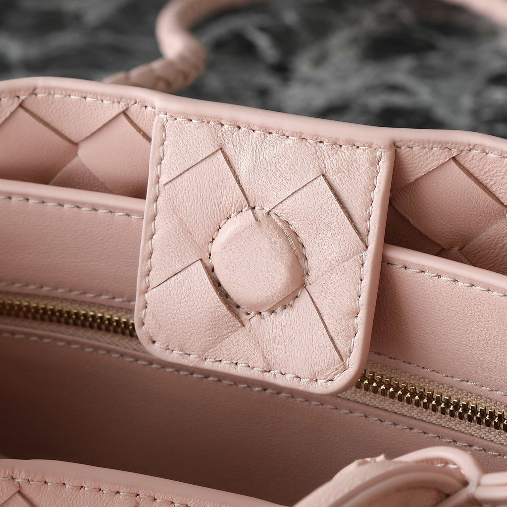 Bottega Veneta Small Andiamo 25 in Light Pink Lambskin Bag