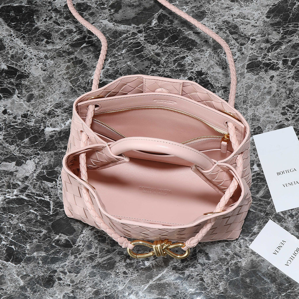 Bottega Veneta Small Andiamo 25 in Light Pink Lambskin Bag