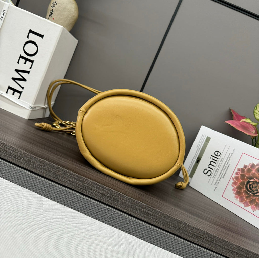 Loewe 32 Flamenco Purse Bucket in Peanut Brown Lambskin