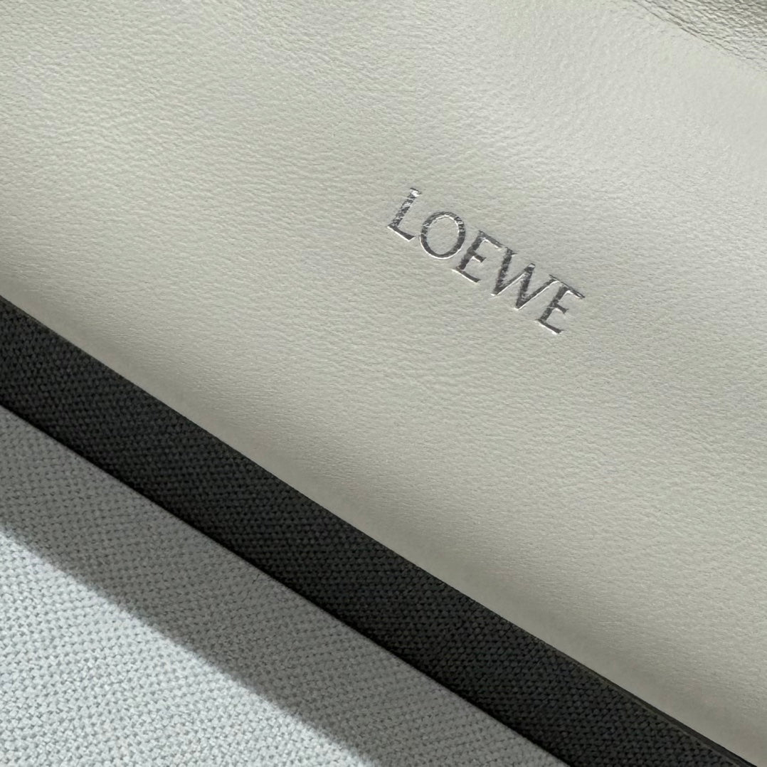 Loewe Medium 30 Flamenco Purse Bucket in White Lambskin