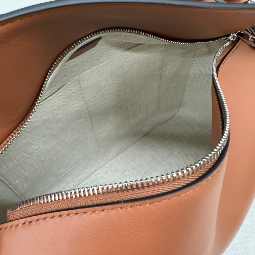 Loewe Puzzle 33 Bag in Bronze Brown Calfskin