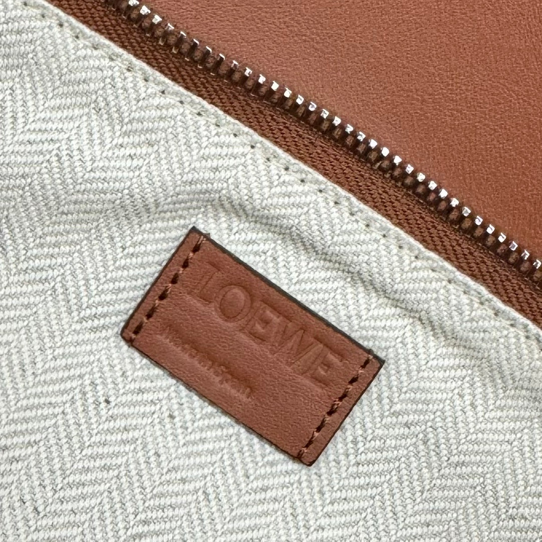 Loewe Puzzle 33 Bag in Bronze Brown Calfskin
