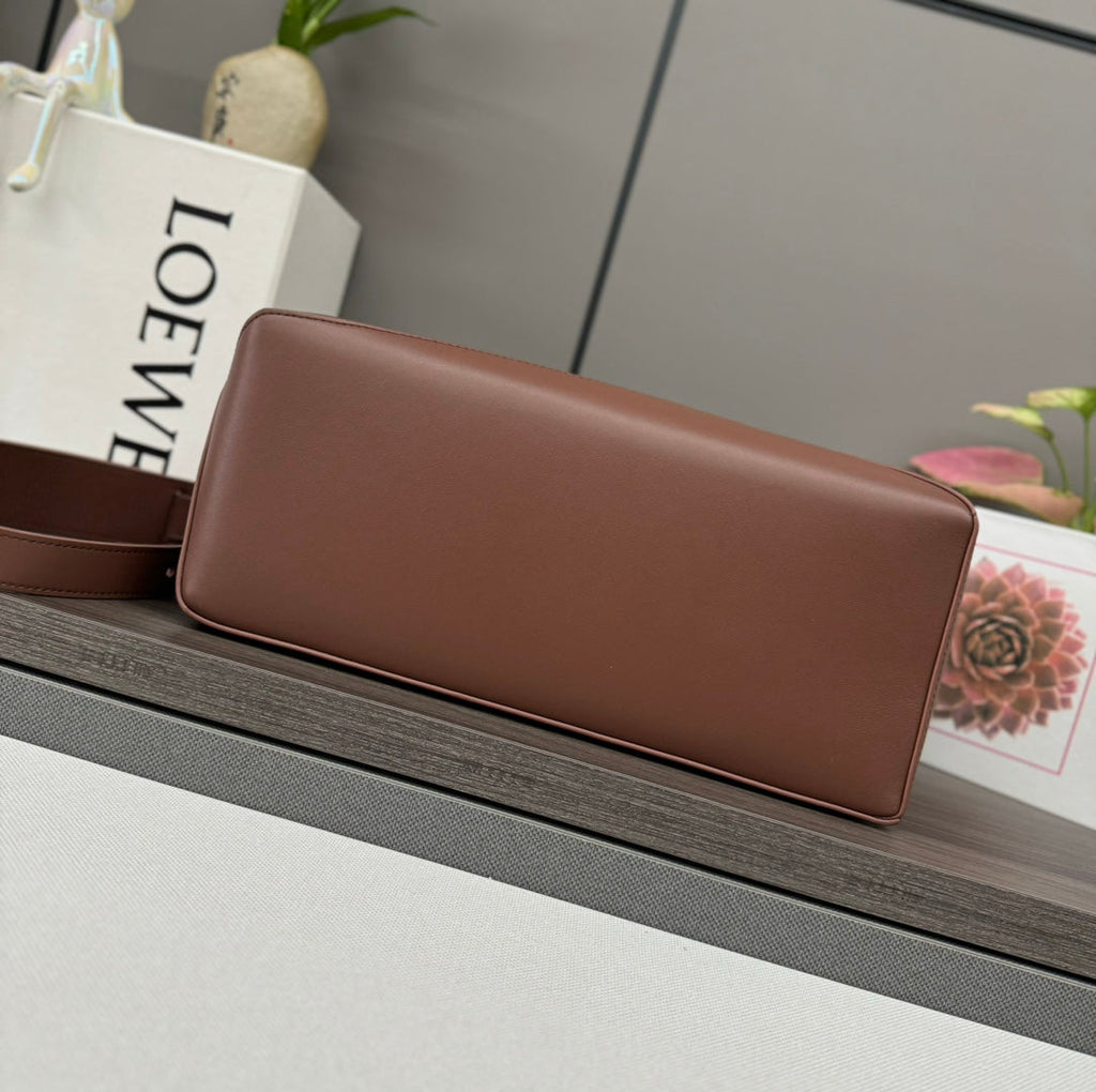 Loewe Puzzle 33 Bag in Penny Brown Calfskin