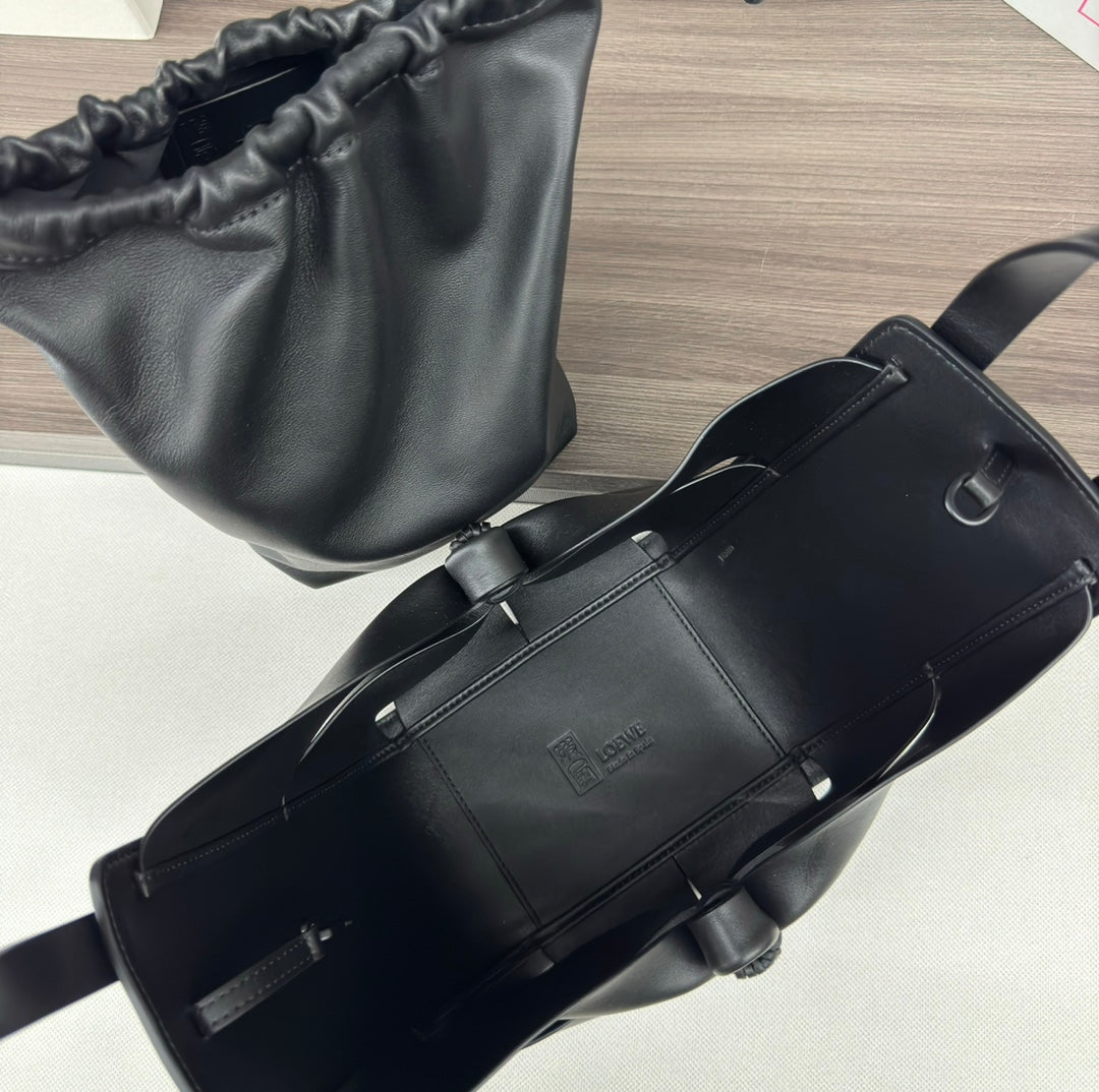 Loewe 27 Hammock Compact Bag in Black Calfskin
