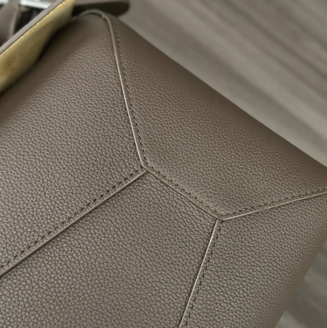 Loewe Puzzle 33 Bag in Wenge Brown Calfskin
