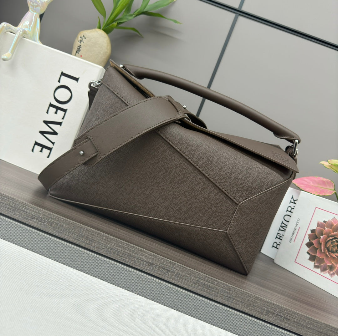 Loewe Puzzle 33 Bag in Wenge Brown Calfskin