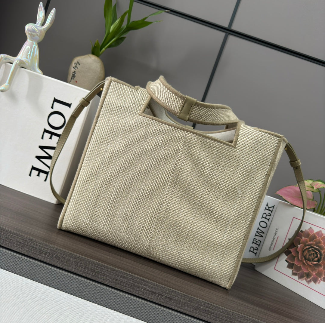 Large 30 Loewe Font Tote in Ecru Jacquard Canvas