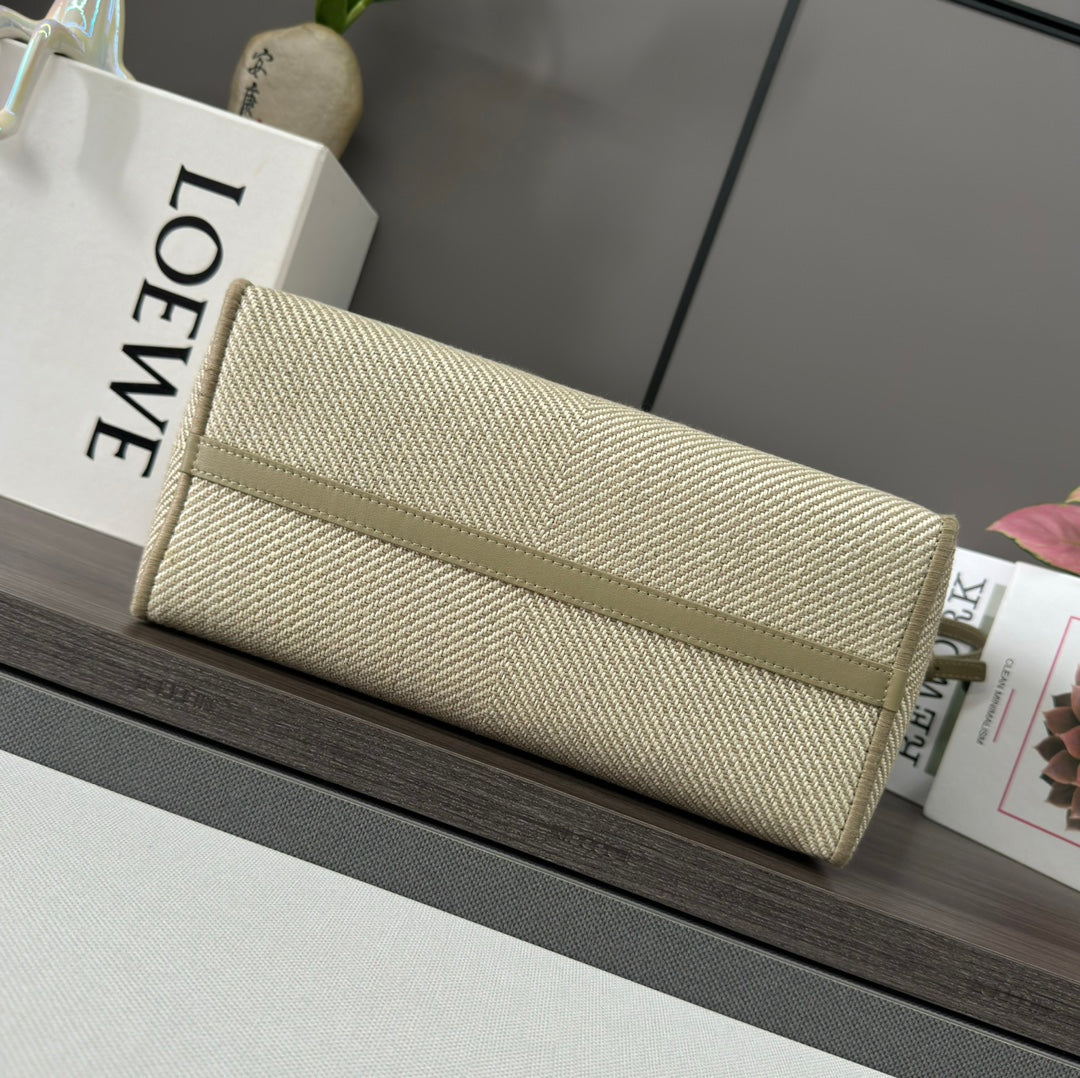 Large 30 Loewe Font Tote in Ecru Jacquard Canvas