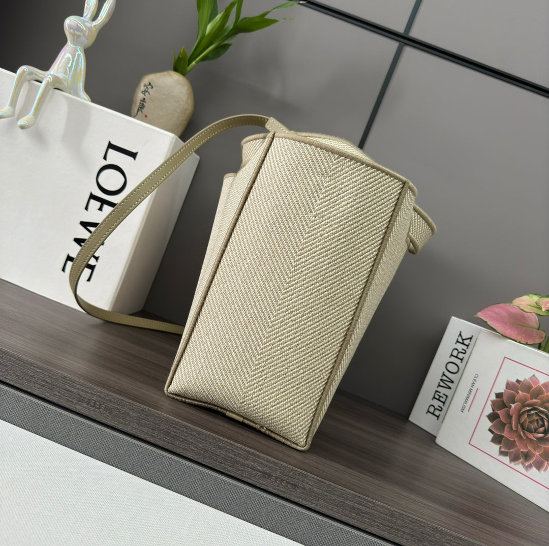Large 30 Loewe Font Tote in Ecru Jacquard Canvas