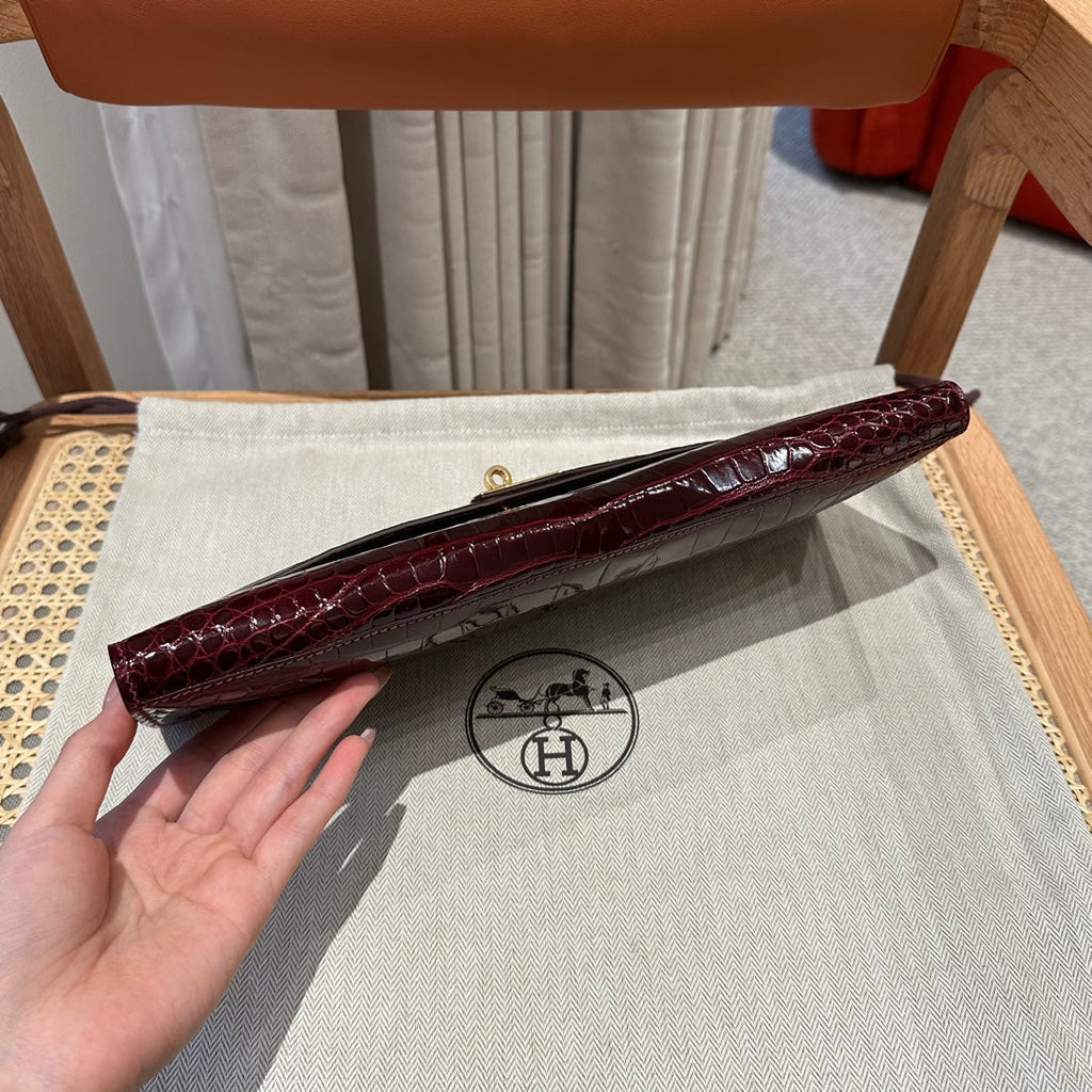 Hermes Kelly Cut 31 in Sangria Purple Alligator Leather with Gold Hardware Bag