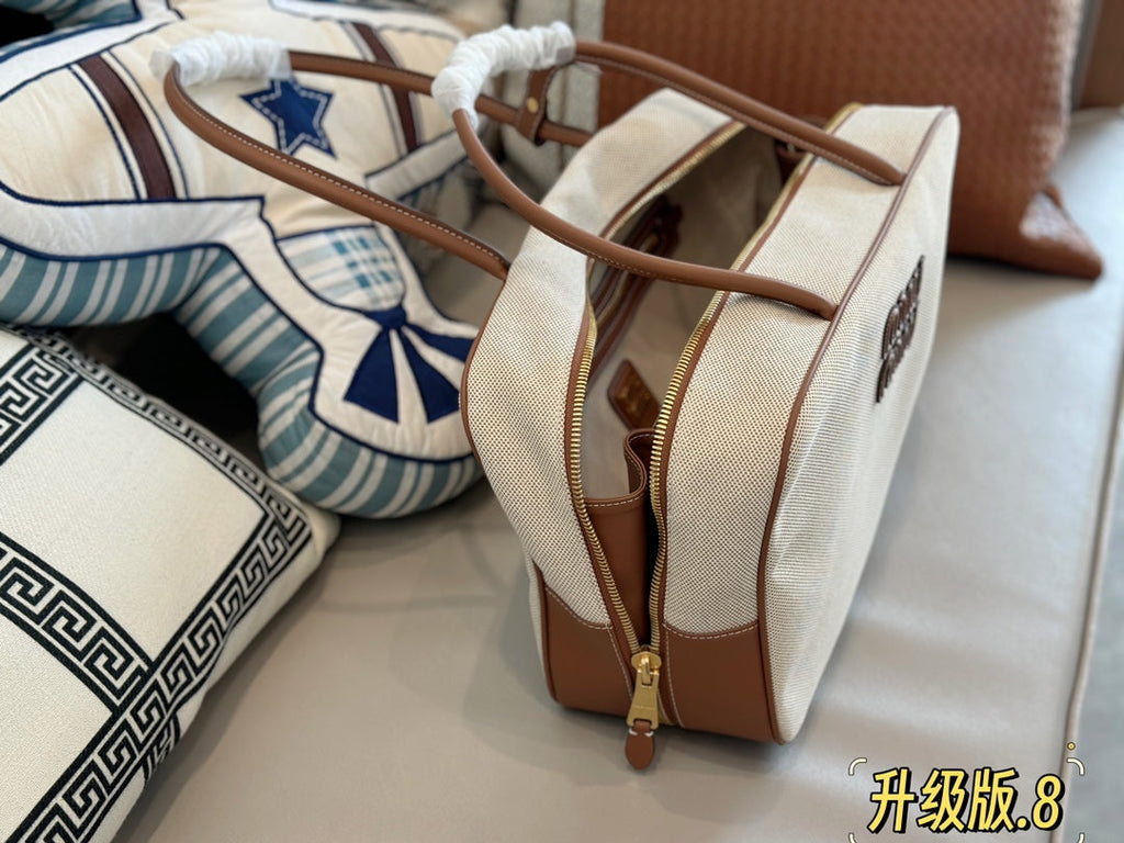 Top - Handle 35 Bag in Beige Canvas