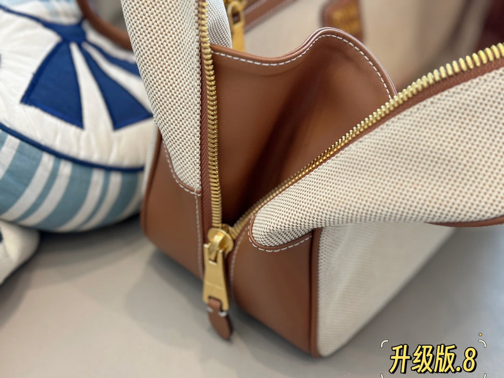 Top - Handle 35 Bag in Beige Canvas