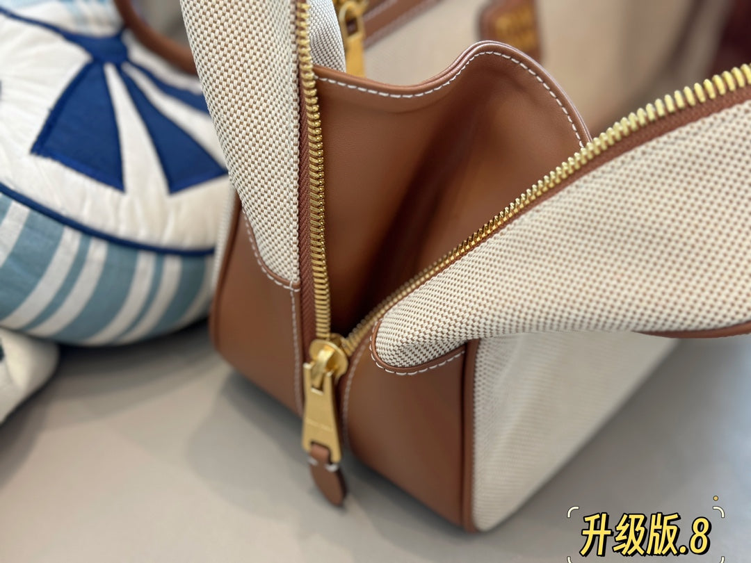 Top - Handle 35 Bag in Beige Canvas