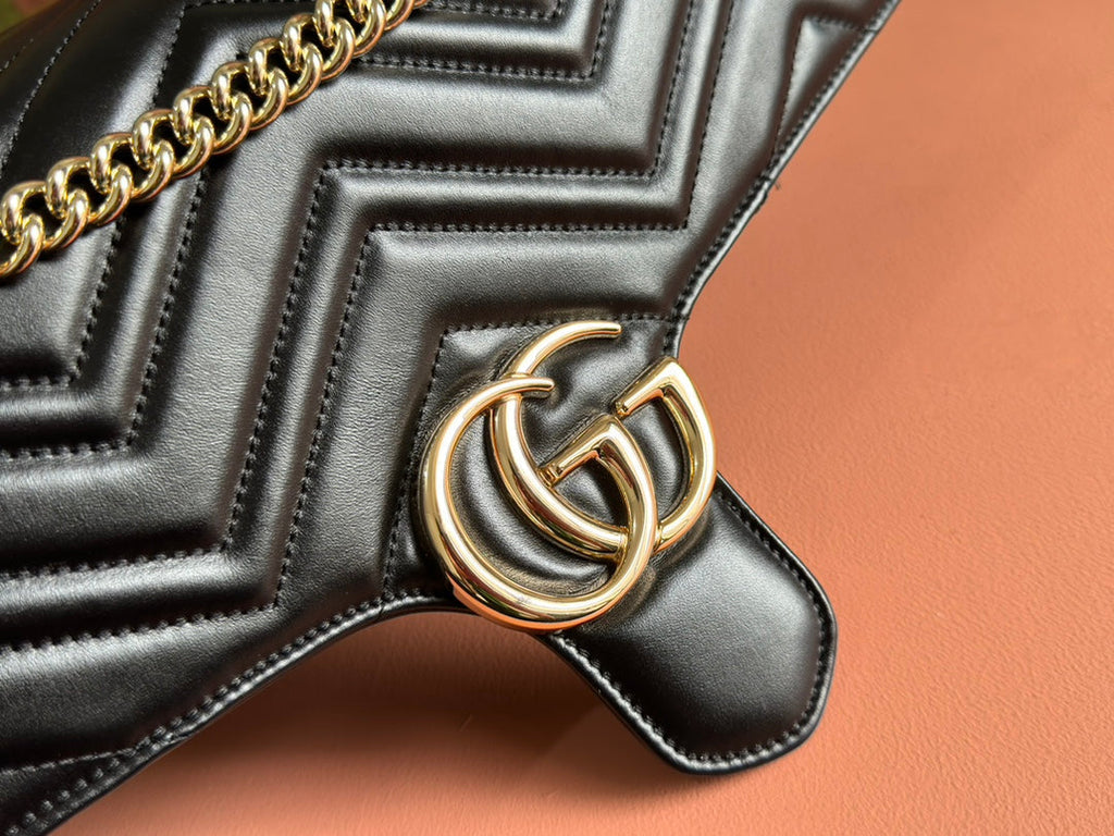 Gucci Marmont Shoulder Bag 40 in Black Calfskin Gold Chain