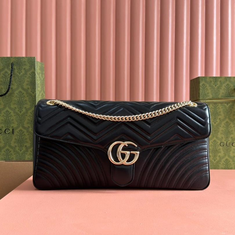 Gucci Marmont Shoulder Bag 40 in Black Calfskin Gold Chain