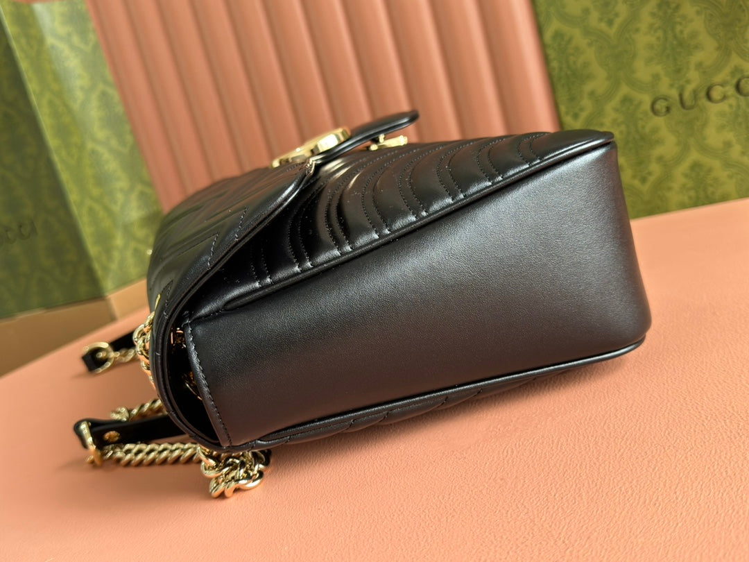 Gucci Marmont Shoulder Bag 40 in Black Calfskin Gold Chain
