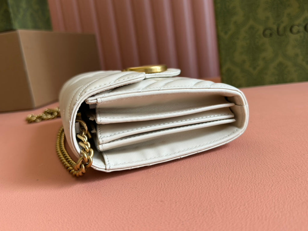 Gucci Marmont Small Shoulder Bag 20 in White Lambskin Gold Hardware