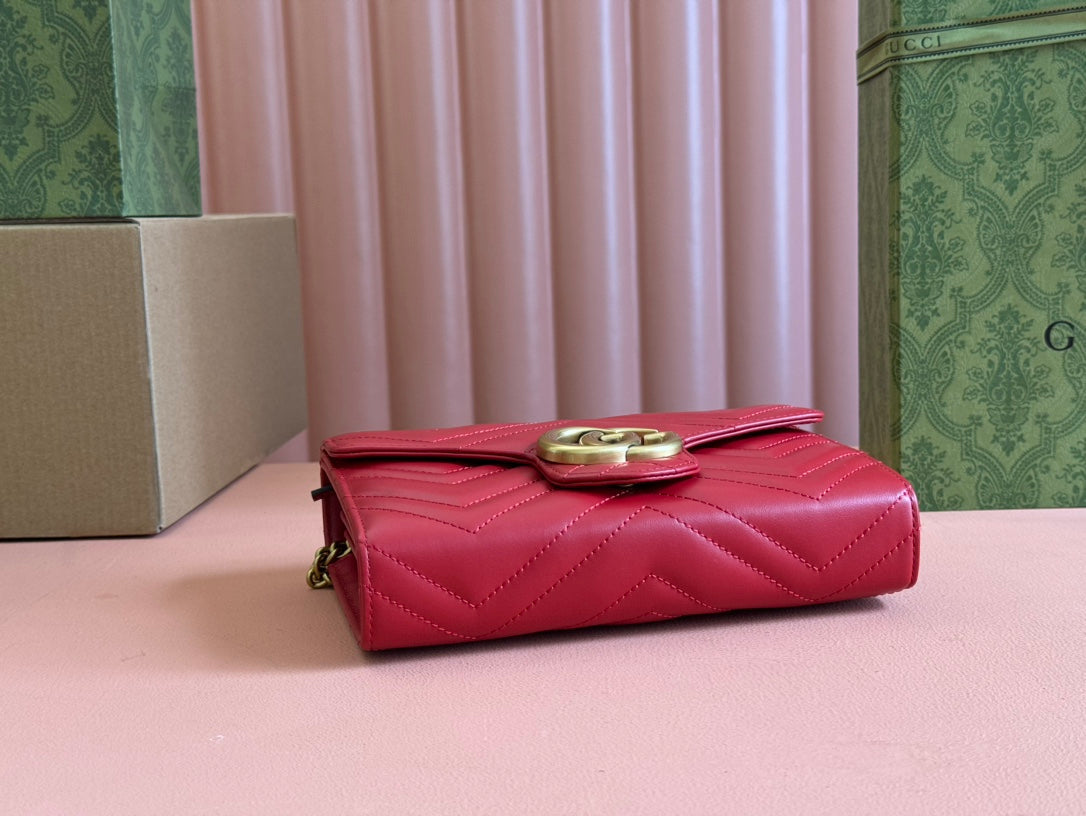 Gucci Marmont Small Shoulder Bag 20 in Red Lambskin Gold Hardware