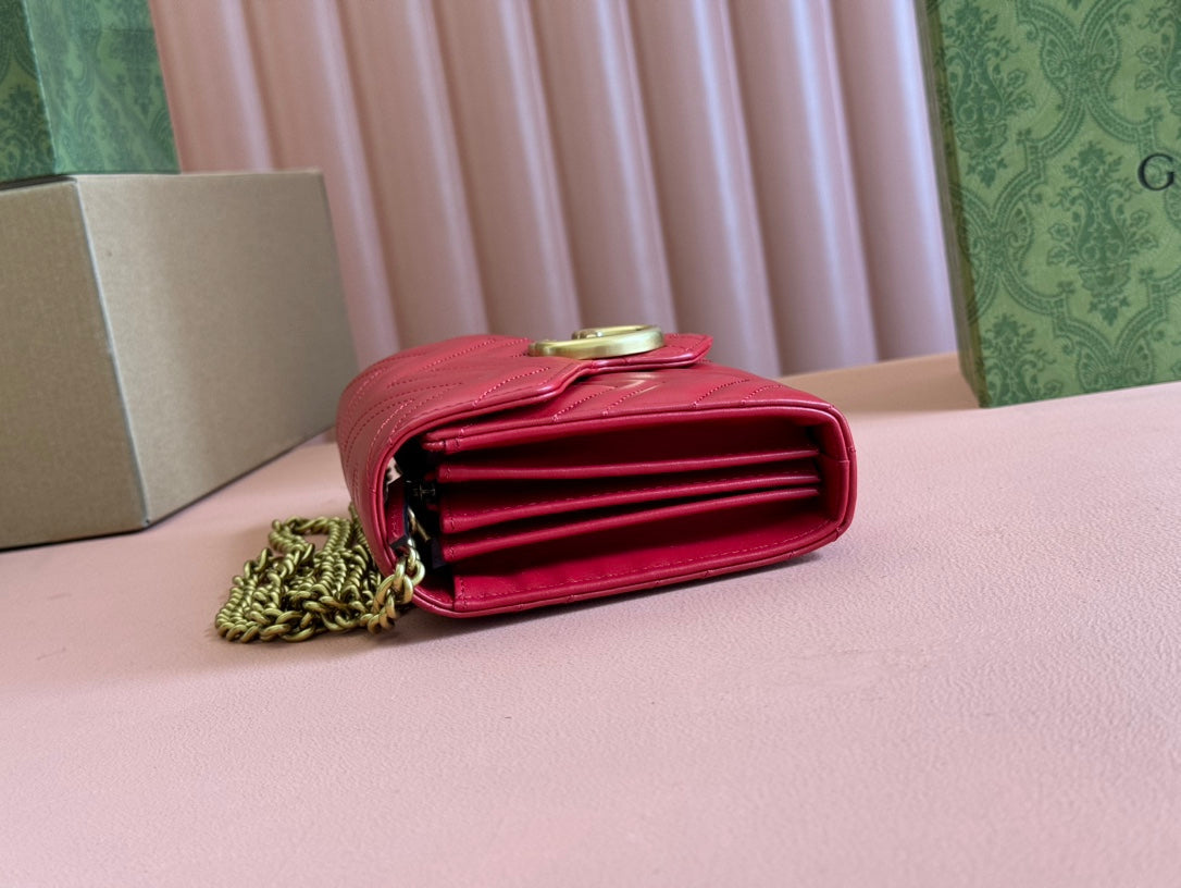 Gucci Marmont Small Shoulder Bag 20 in Red Lambskin Gold Hardware
