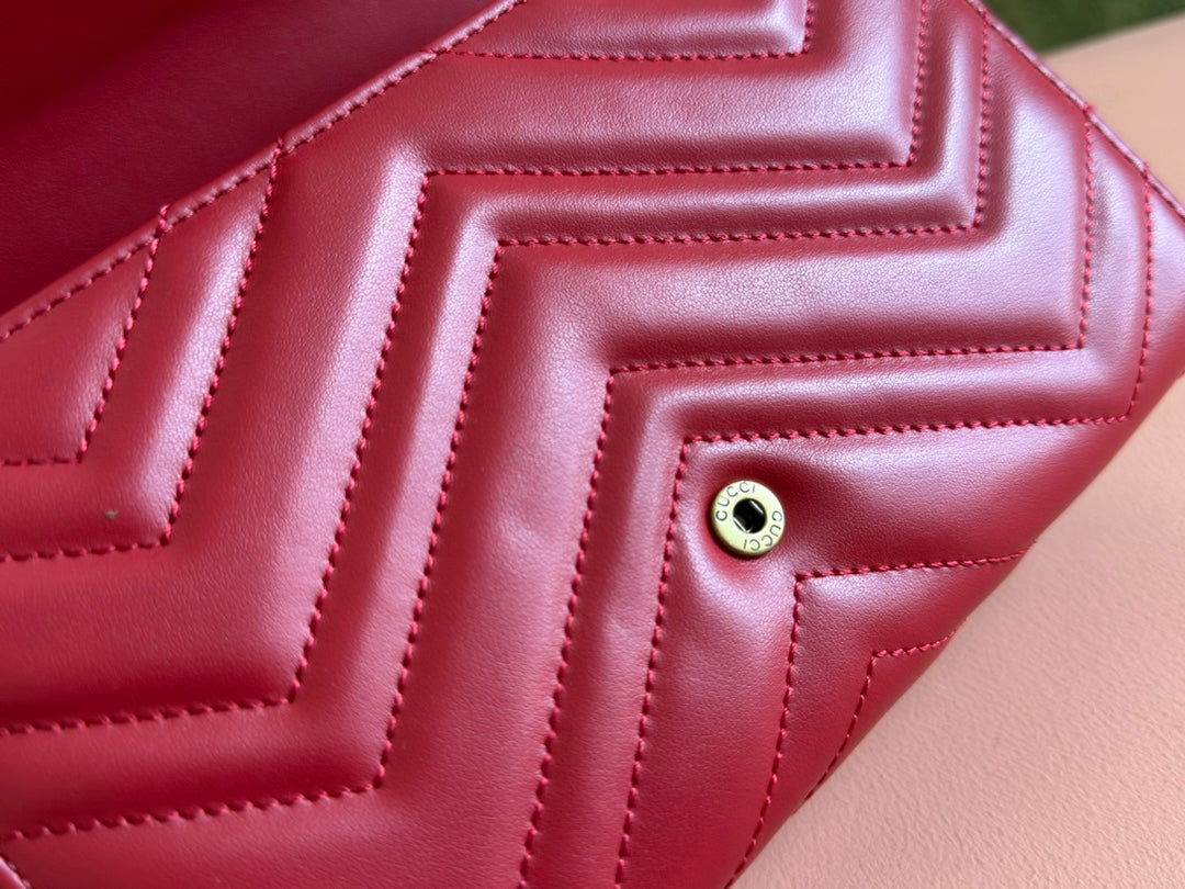 Gucci Marmont Small Shoulder Bag 20 in Red Lambskin Gold Hardware