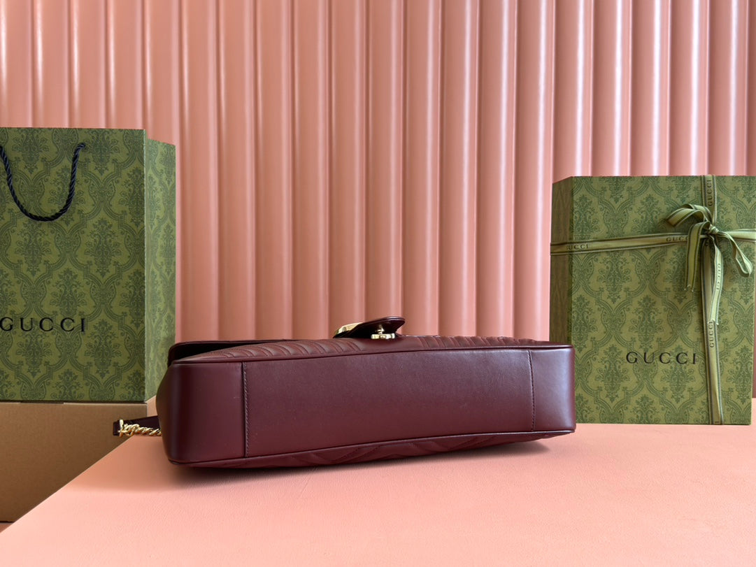 Gucci Marmont Shoulder Bag 40 in Wine Red Calfskin Gold Chain