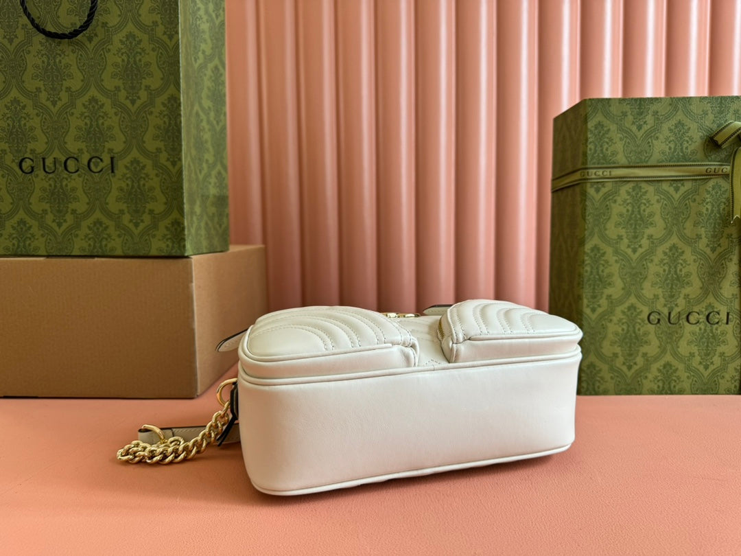 Gucci Marmont Small Shoulder Bag 24 in White Calfskin Gold Hardware