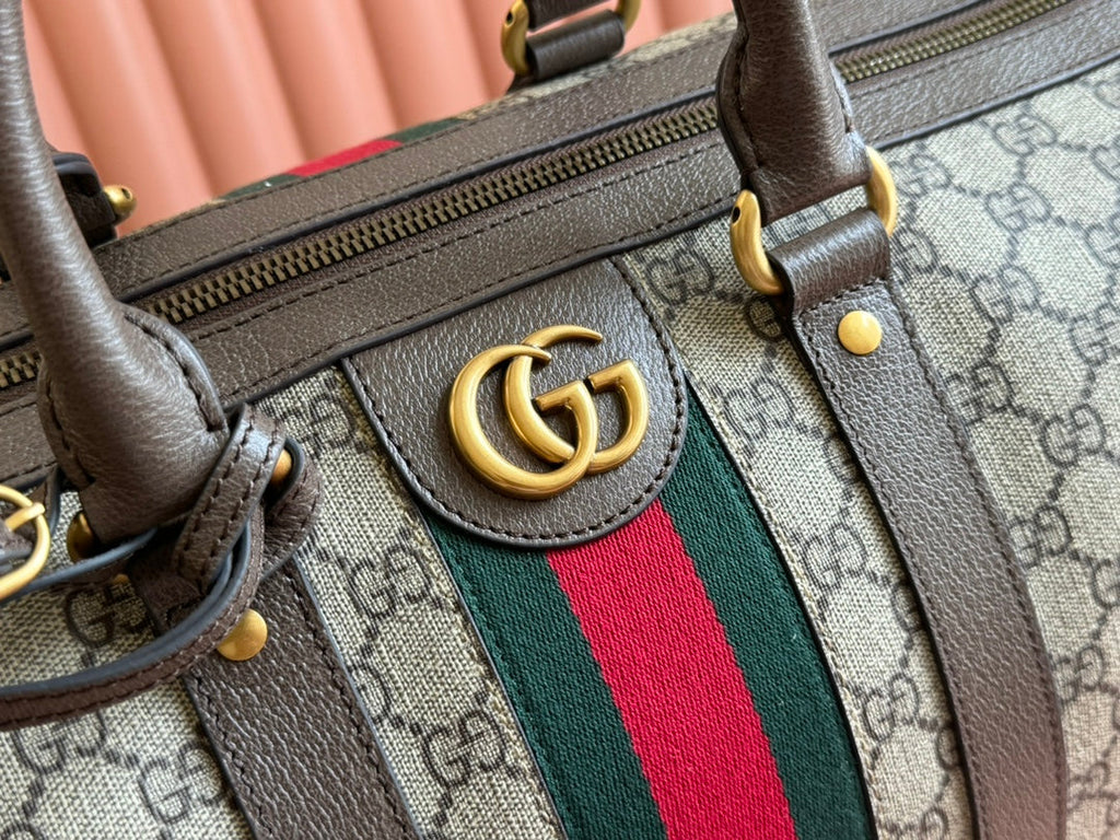 Gucci Savoy Medium Duffle Bag 44 in Beige and Ebony Supreme Canvas