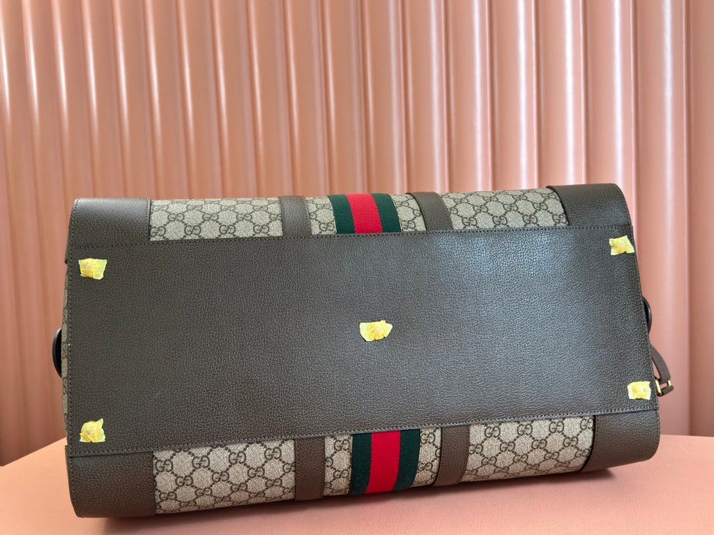 Gucci Savoy Large Duffle Bag 50 in Beige and Ebony Supreme Canvas