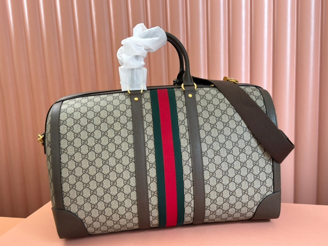 Gucci Savoy Large Duffle Bag 50 in Beige and Ebony Supreme Canvas