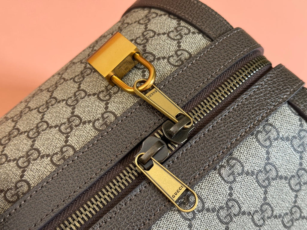 Gucci Savoy Large Duffle Bag 50 in Beige and Ebony Supreme Canvas
