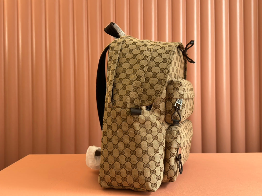 Gucci Medium Backpack 40 in Bege and Ebony Canvas