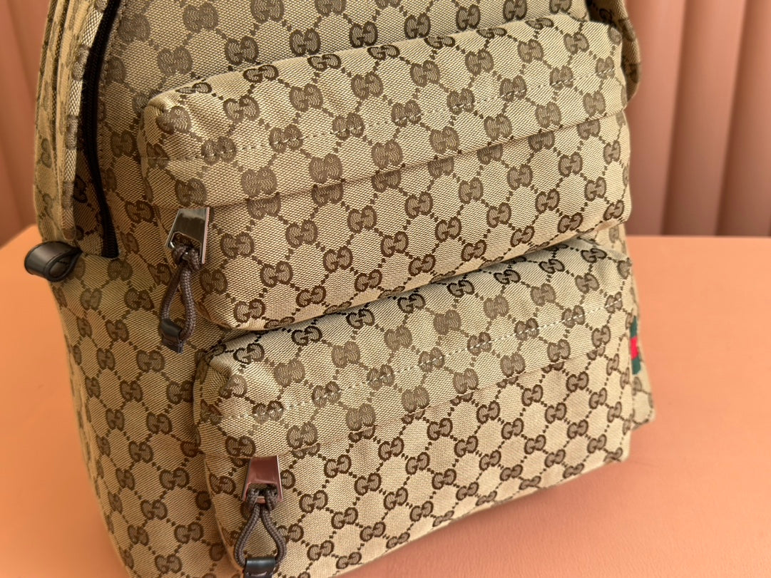 Gucci Medium Backpack 40 in Bege and Ebony Canvas