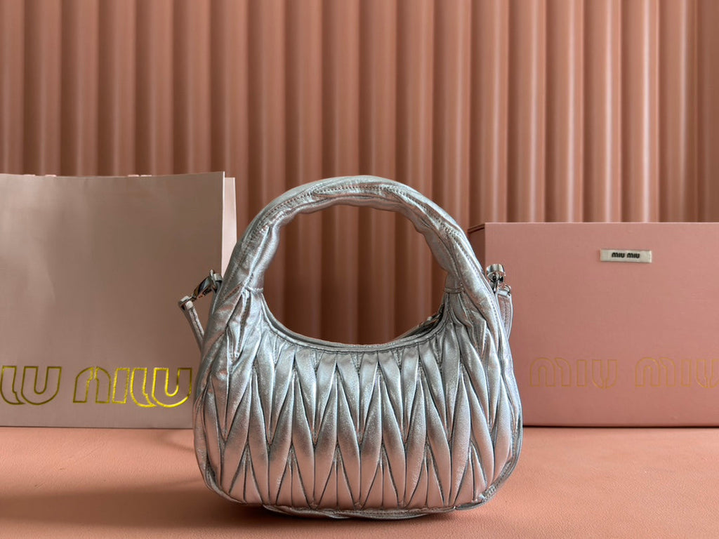 Wander Matelassé Handbag 23 in Silver Patent Lambskin