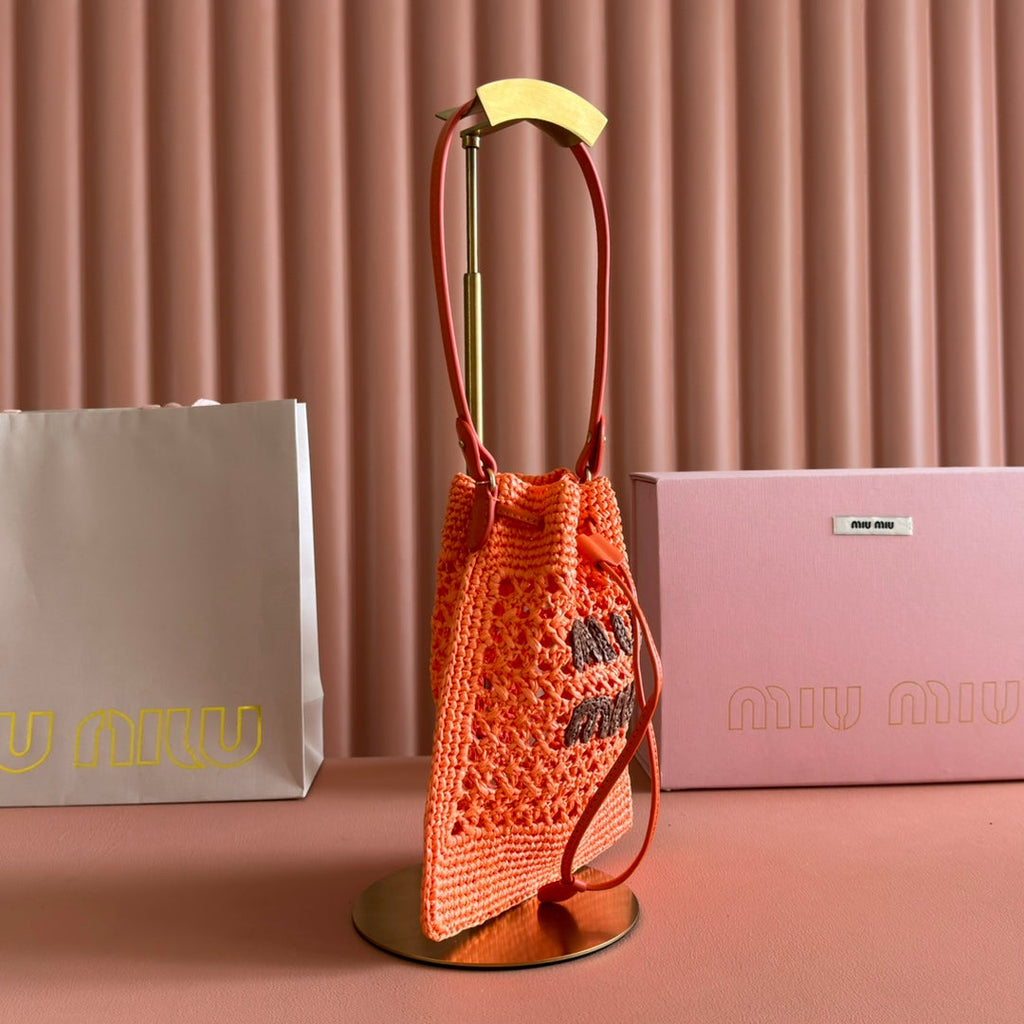 Miu Miu 26S Wander Bucket Bag 23 in Orange Raffia with Leather Trim