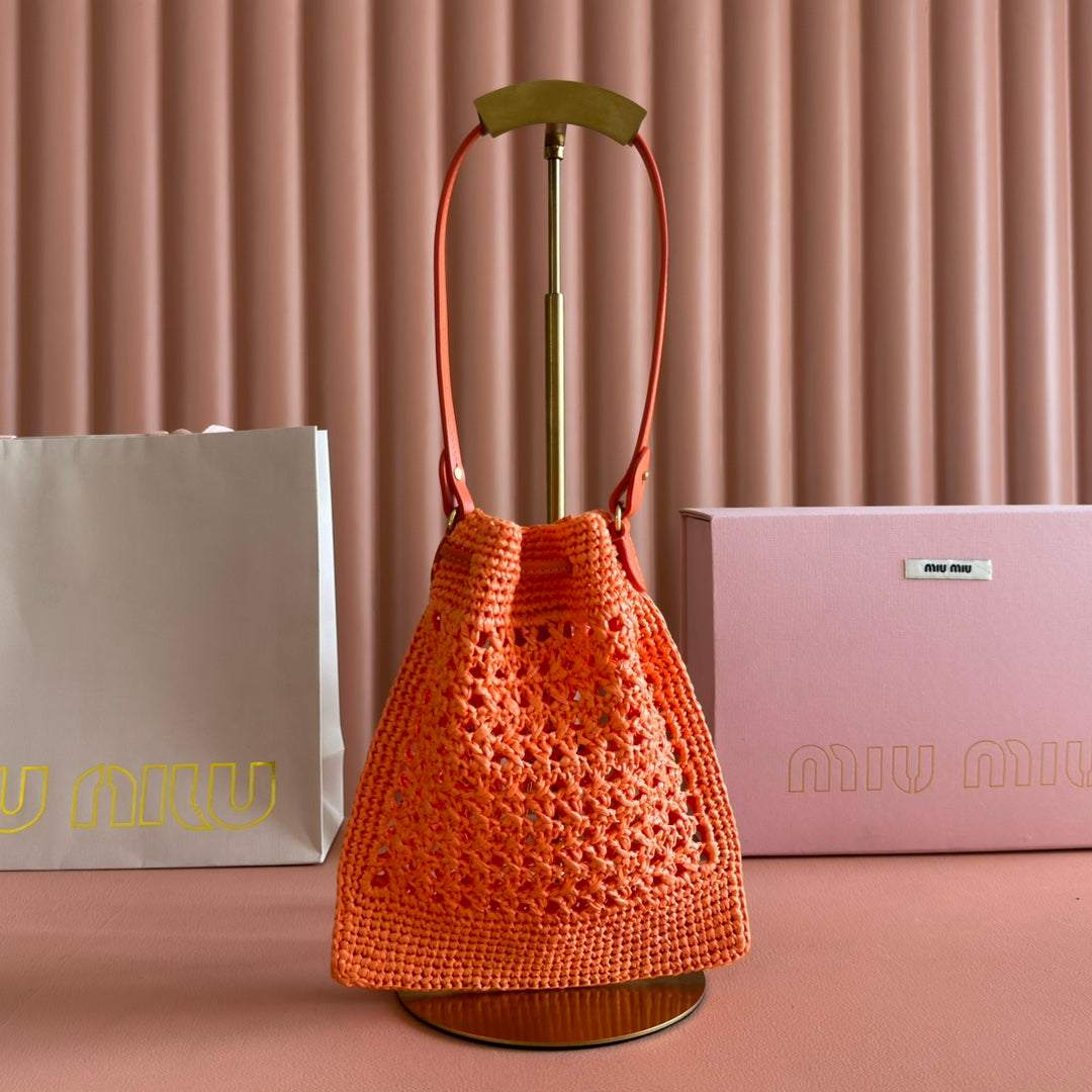 Miu Miu 26S Wander Bucket Bag 23 in Orange Raffia with Leather Trim