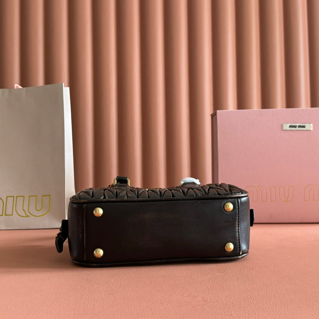Miu Miu 26S Arcadie Matelasse Bag 22 in Black Calfskin Gold Hardware