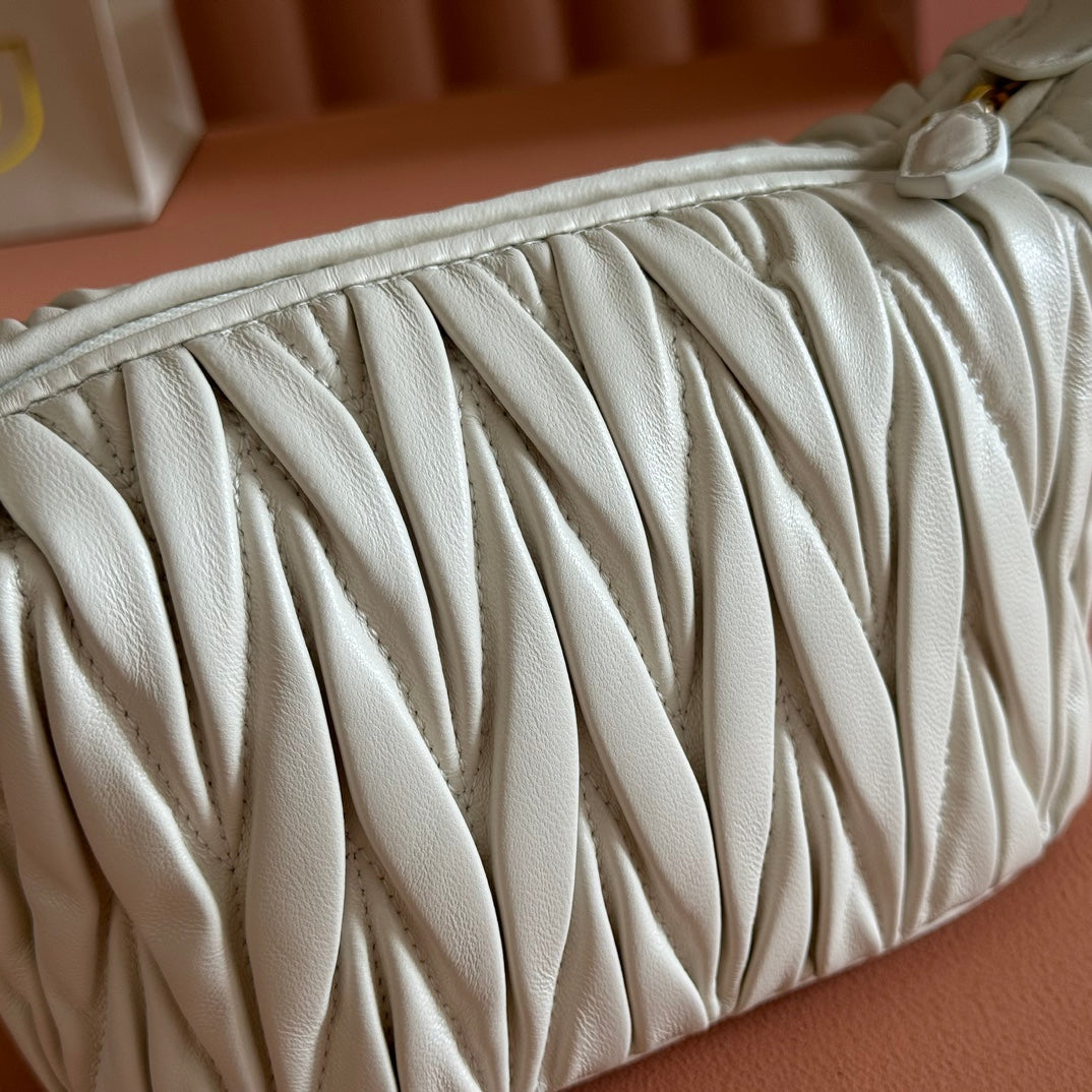 Miu Miu 26S Pouch Bag 15 in White Calfskin Gold Hardware