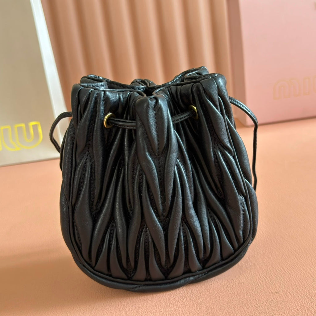 Miu Miu 26S Matelasse Pouch Bag 16 in Black Calfskin Gold Hardware