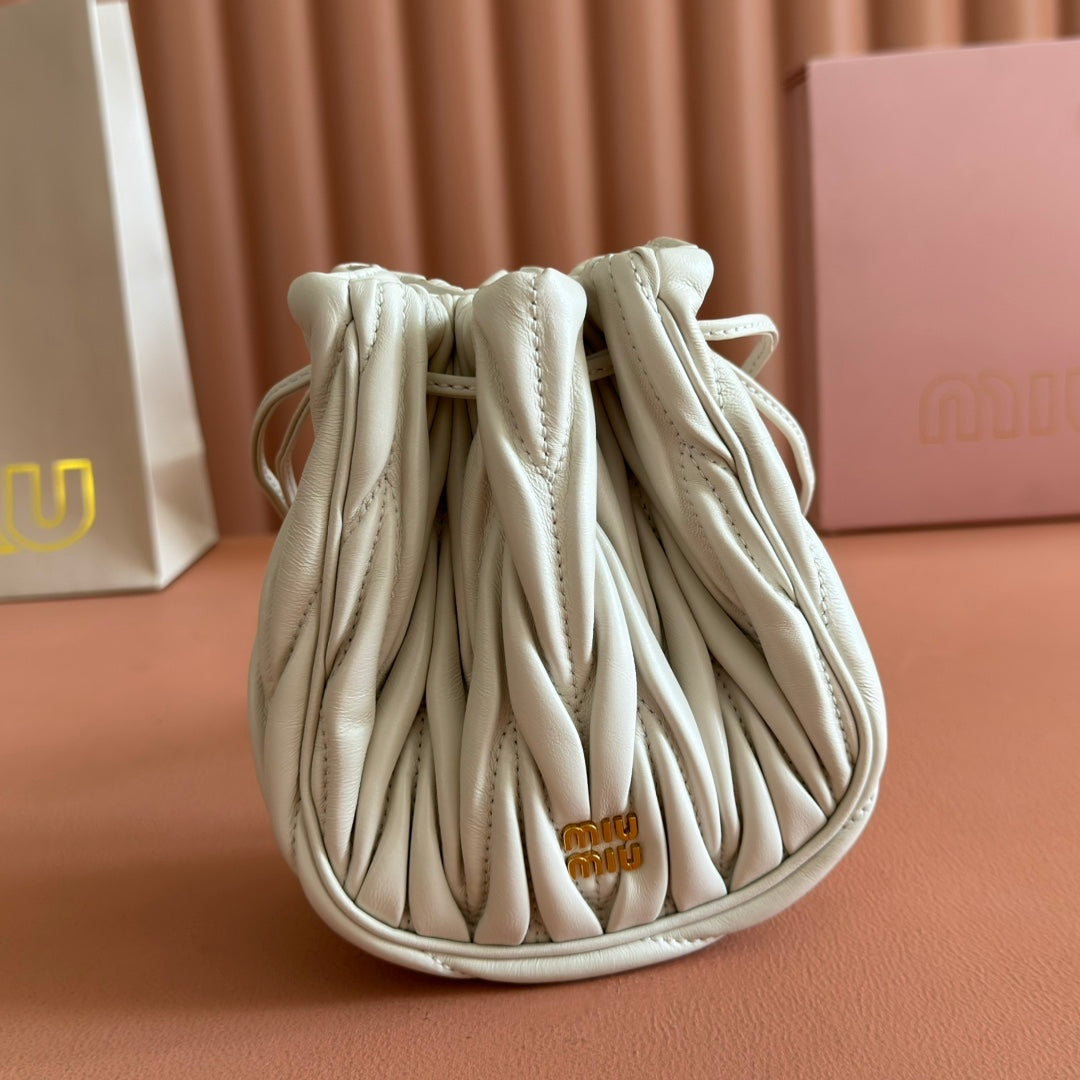 Miu Miu 26S Matelasse Pouch Bag 16 in White Calfskin Gold Hardware