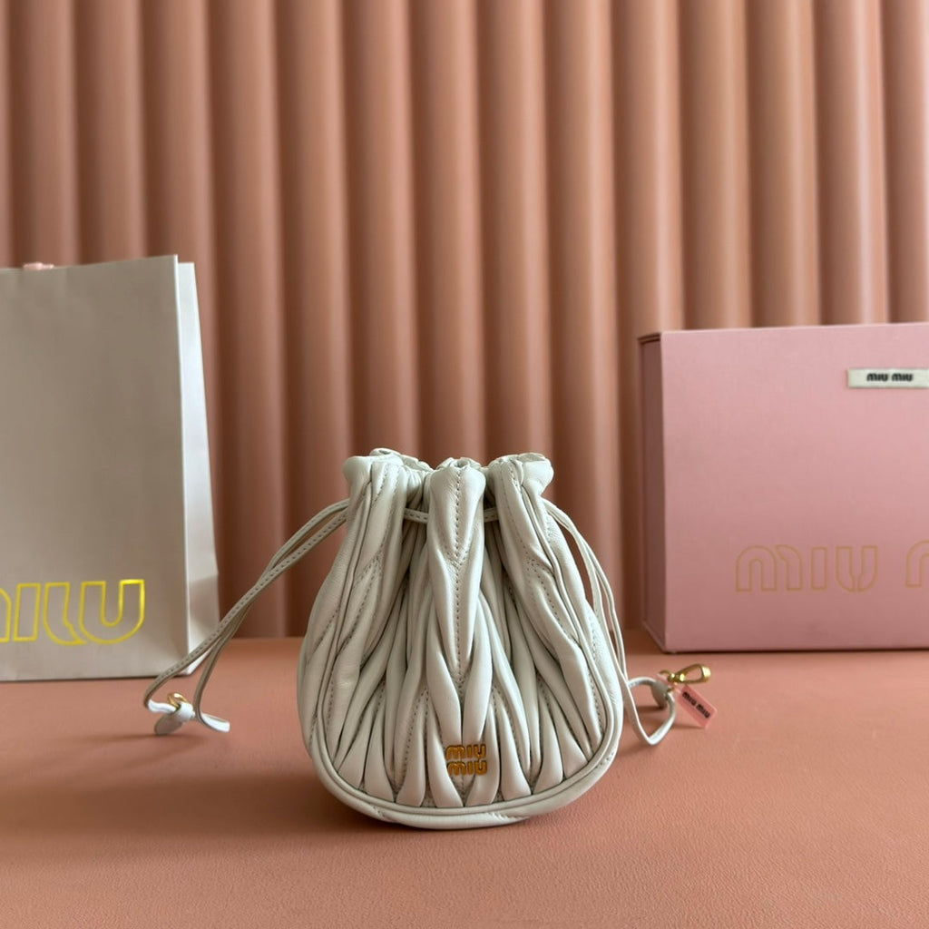 Miu Miu 26S Matelasse Pouch Bag 16 in White Calfskin Gold Hardware