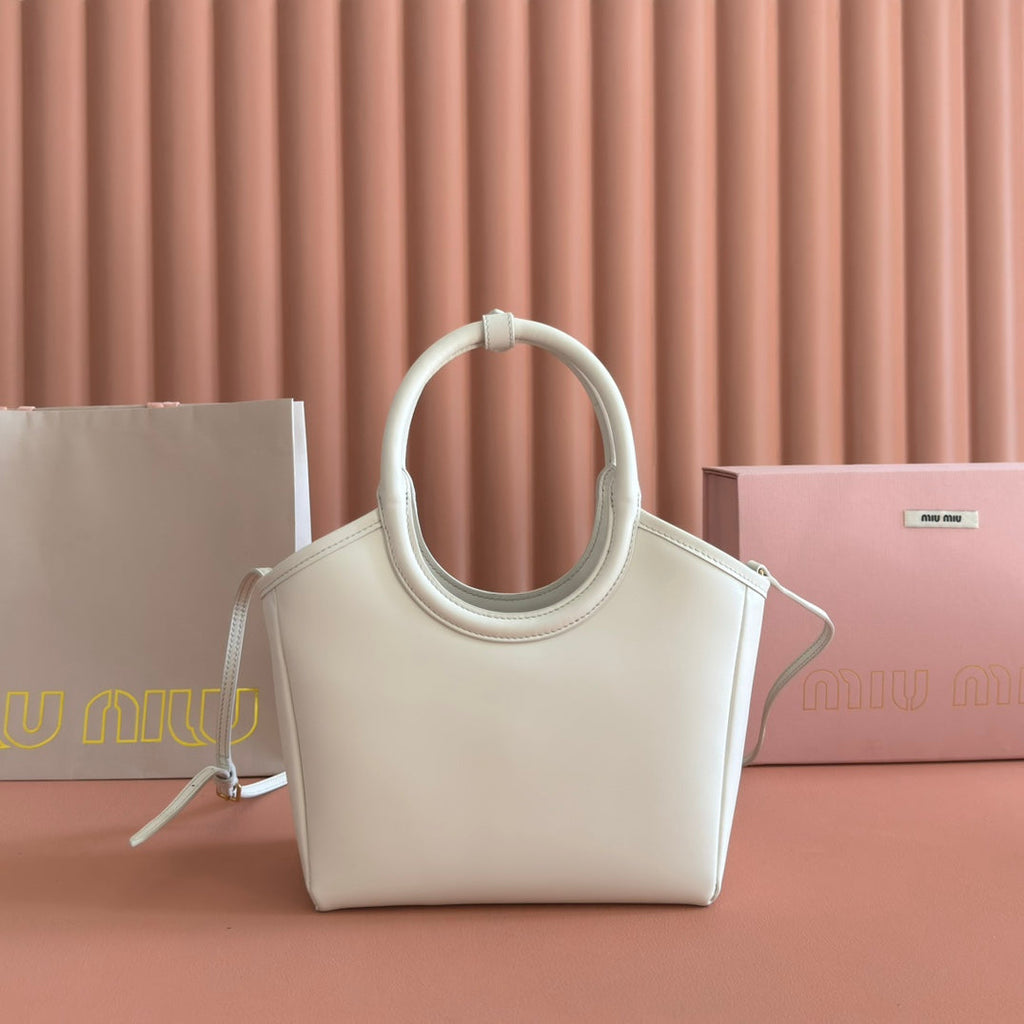 Miu Miu 26S Ivy Bag 23 in White Calfskin Gold Hardware